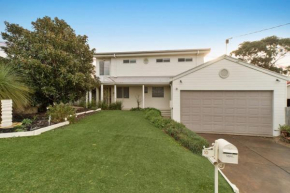 Spectacular Bayside View - Dromana Family Home*